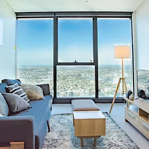 3* Bed & Breakfast Airtrip On Margaret Street In Cbd