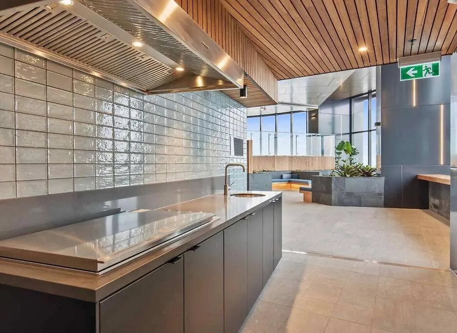 Apartment Balcony With Gardens&River Views By Stylish Stays Brisbane