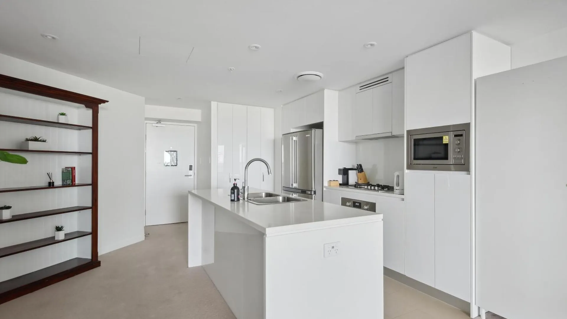 Balcony With Gardens&River Views By Stylish Stays Brisbane