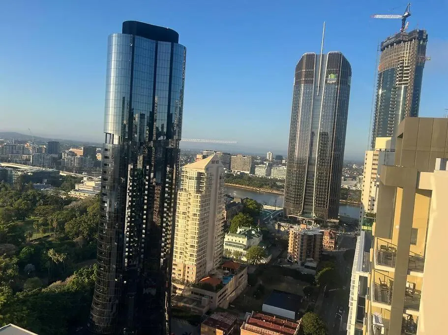 Balcony With Gardens&River Views By Stylish Stays Brisbane Appartement