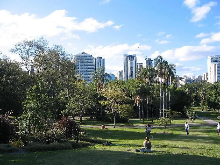 Balcony With Gardens&River Views By Stylish Stays Brisbane